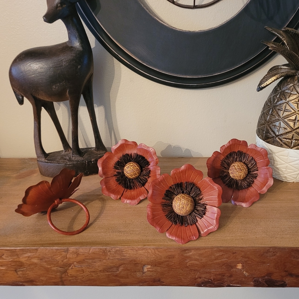 CLEARANCE Boho Floral Poppy Napkin Rings Vintage Set of Four